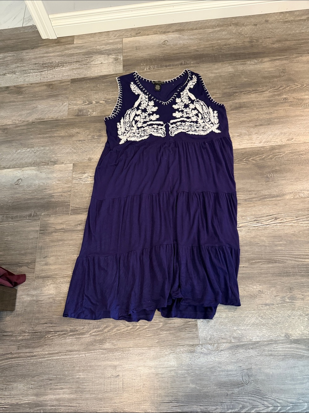 Design History Purple Sleeveless Tiered Dress with White Floral Embroidery